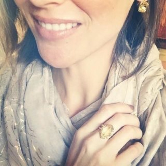 :: Stella & Dot Arabesque Cocktail Ring - Picture 5 of 8